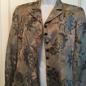 NWOT Anne Klein brocade fully lined dressy jacket.